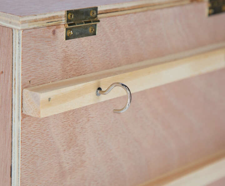 KERBL Heuraufe mit Sitzbrett